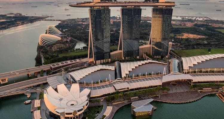 Malaysia and Singapore explorer - Image 2
