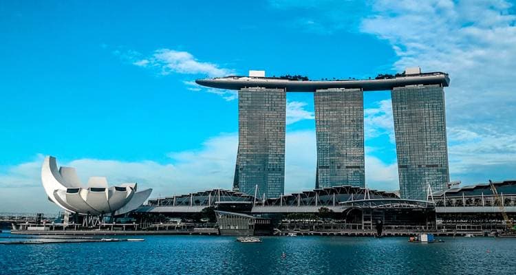 Malaysia and Singapore explorer - Image 3